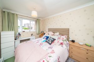 BEDROOM - click for photo gallery